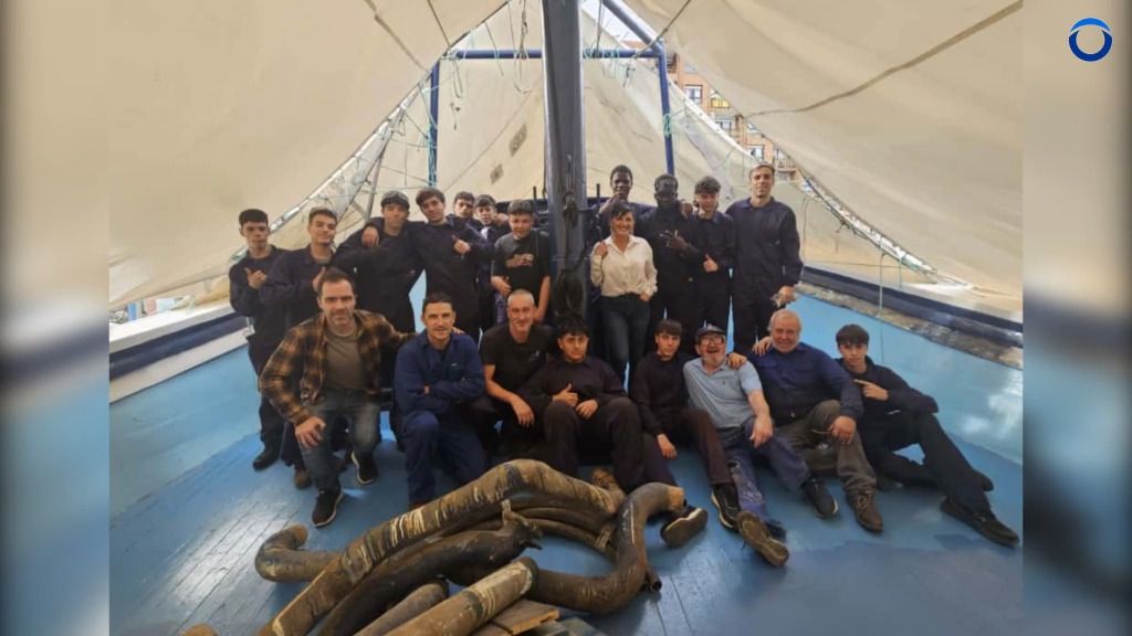 Bermeoko Nautika Eskolako 15 ikaslek Ortube ontzia berreskuratzen jarraitzen dabe ikasturte honetan