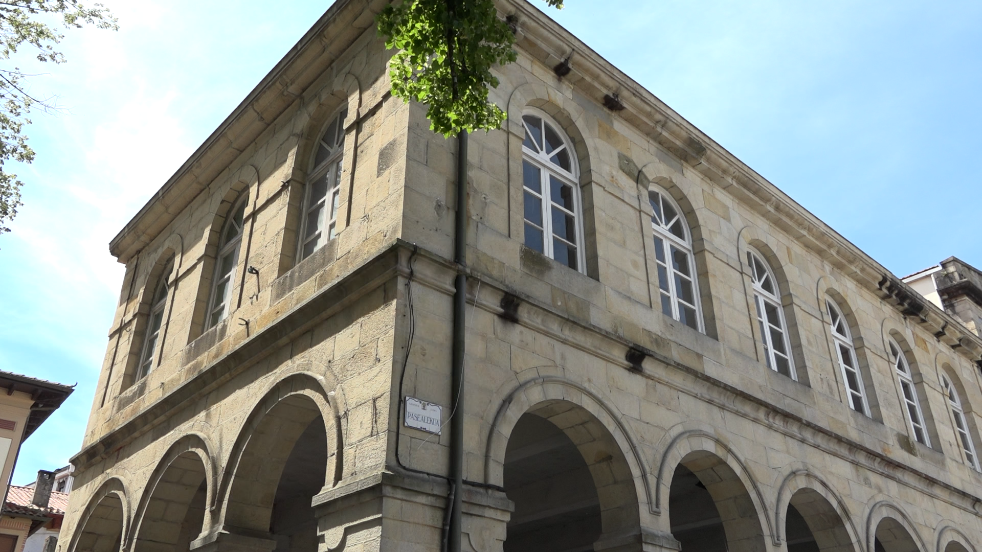 Gernika-Lumoko Etorkizuneko udal liburutegia aurrera doa gauzatze proiektua eta lanen zuzendaritzaren lizitazinoarekin