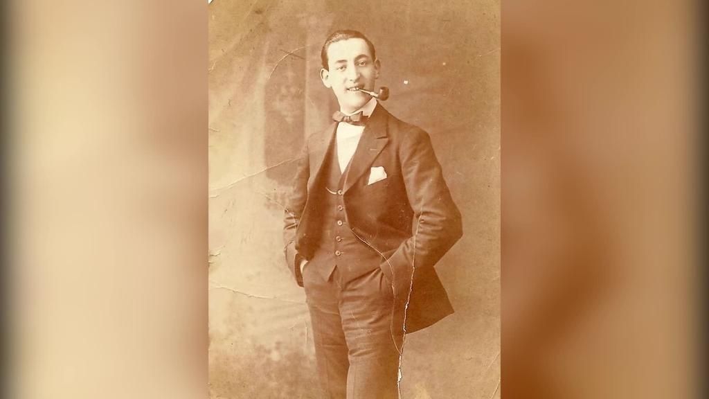 Gregorio Solabarrieta musikari bermeotarraren erakusketa ikusgai