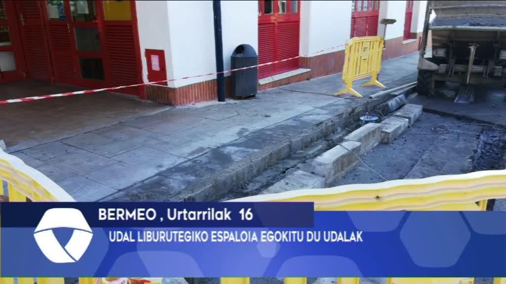 Udal liburutegiko espaloia egokitu du Udalak
