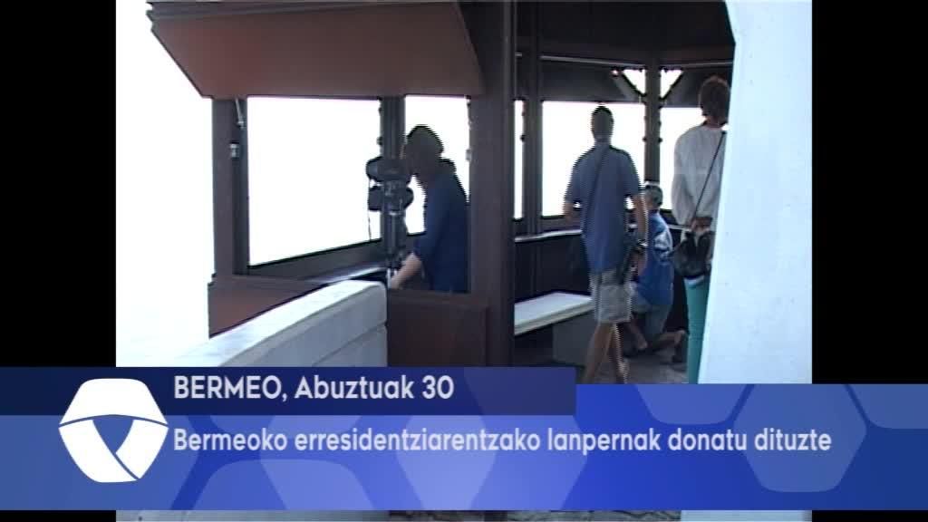 Bermeoko erresidentziarentzako lanpernak donatu dituzte