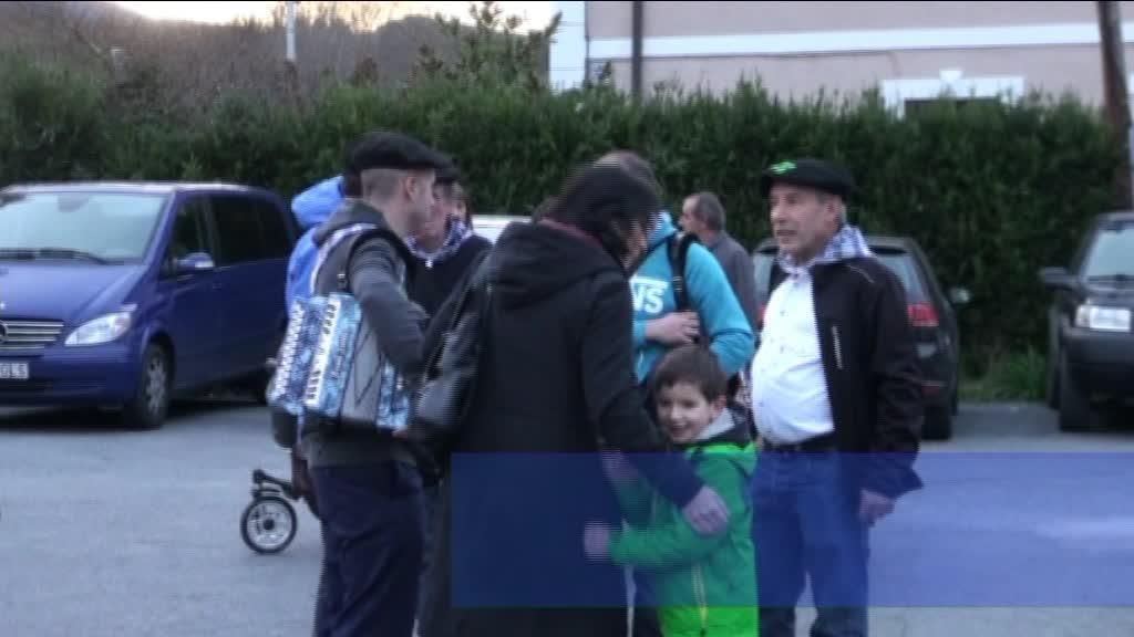 BOSTGARREN BERTSO TRIKI POTEOA IZANGO DA MUXIKAN LARUNBATEAN