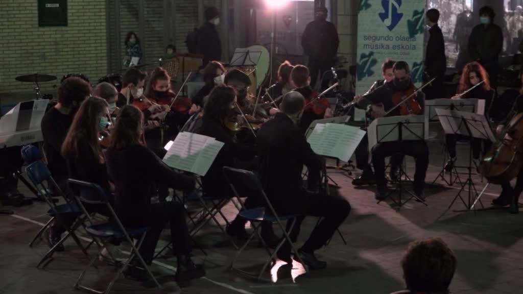 Segundo Olaeta musika eskolaren kontzertua, Xixili Deunaren egunean