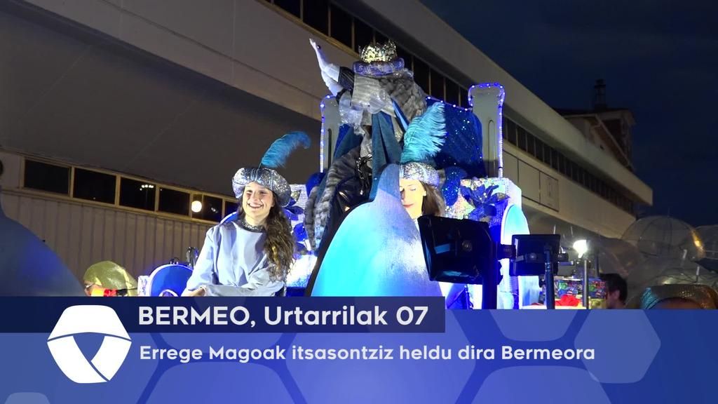 Errege Magoak itsasontziz heldu dira Bermeora