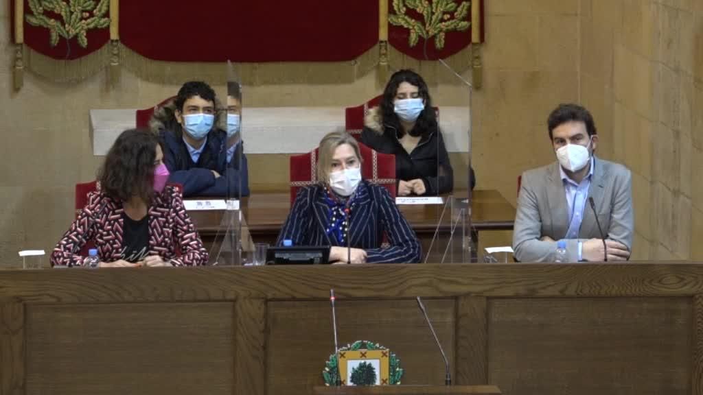 Gernikako Batzar etxean nazioarteko kultura eta etorkizunaren eztabaida egin dute, Euskadi eta Eskoziako ikasleekin