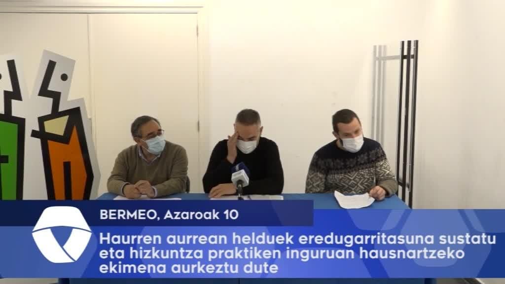Haurren aurrean helduek eredugarritasuna sustatu eta hizkuntza praktiken inguruan hausnartzeko ekimena aurkeztu dute