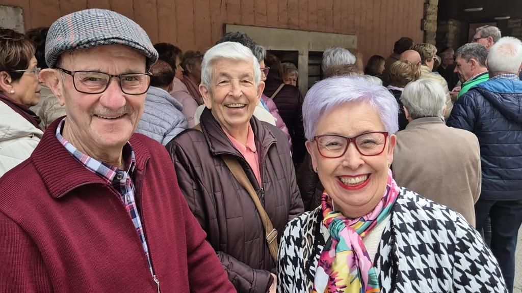 Udalak antolatuta, jubiladuen 17. bazkaria ospatu dabe Jai Alai frontoian