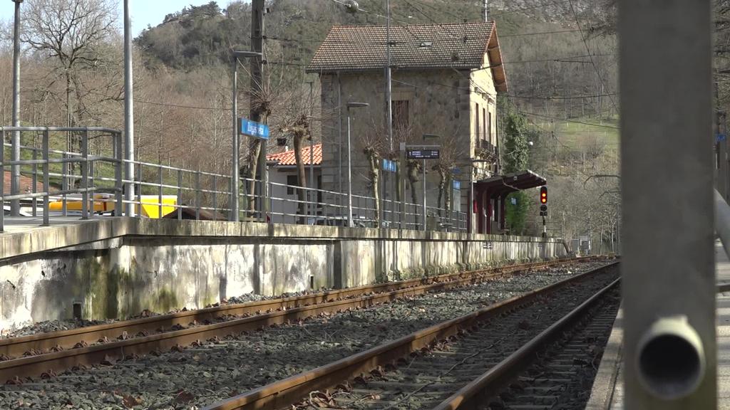 Busturialdea Urdaibaiko Eskualdeko Plan Estrategikoa:  Adieraz eizuez labur-labur estrategia horren barruan dagozan eta Busturialdea-Urdaibai garatzeko ikuspegi partekatua indartzen daben Jaurlaritzaren proiektu batzuk.