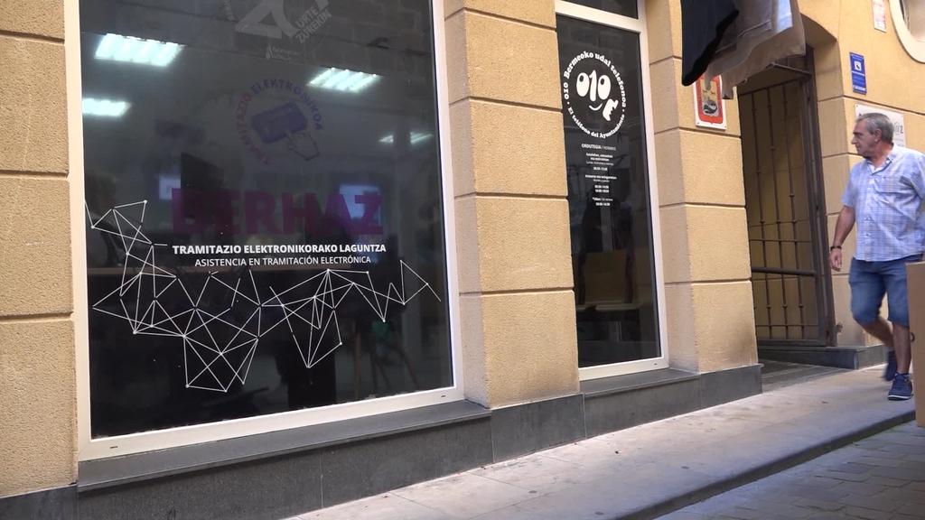Euskara ikasteko eta gidabaimena euskaraz ateratzeko dirulaguntzak emango dabez