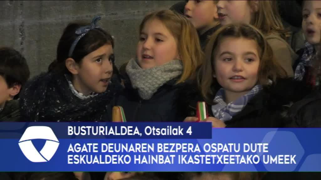 Agate Deunaren bezpera ospatu dute eskualdeko hainbat ikastetxeetako umeek