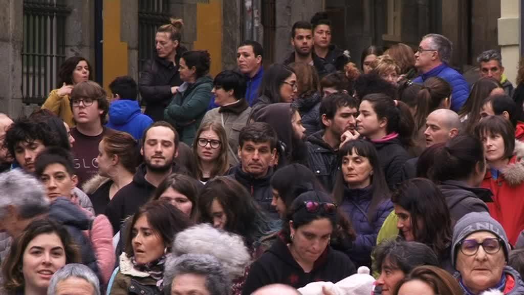 AZKEN ERASOA SALATZEKO ELKARETARATZEA EGINGO DA BERMEON
