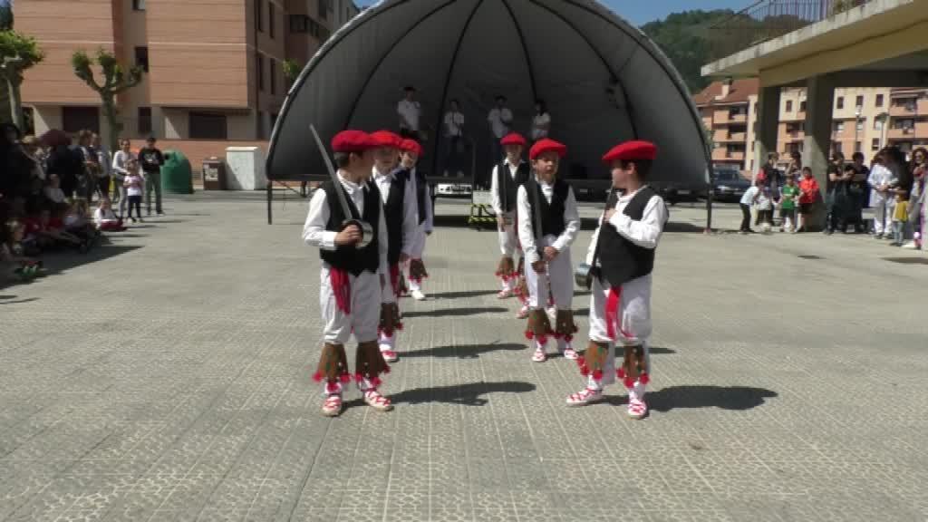 LORATEGIETAKO JAIAK 2019 ELAI ALAI DANTZA TALDEA