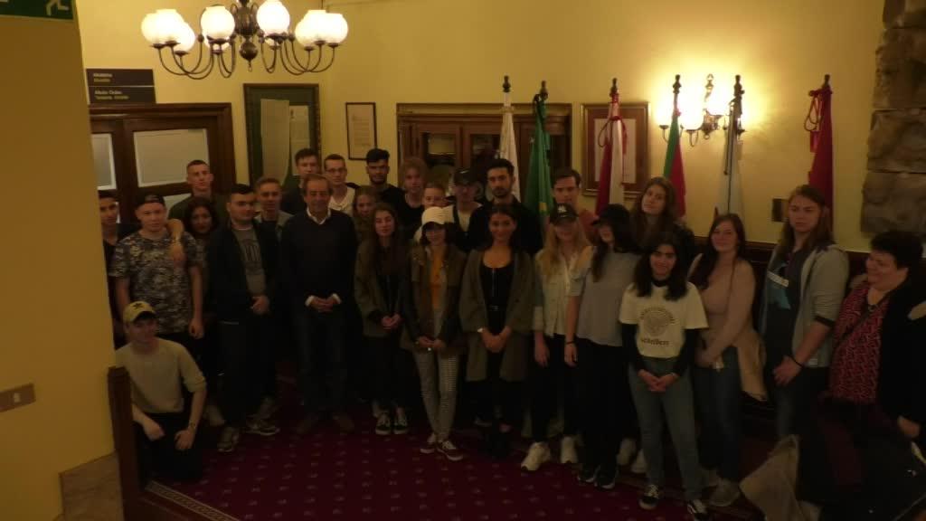 PFORZHEIMEKO IKASLEAK HARTU DITU JOSE MARI GORROÑO ALKATEAK