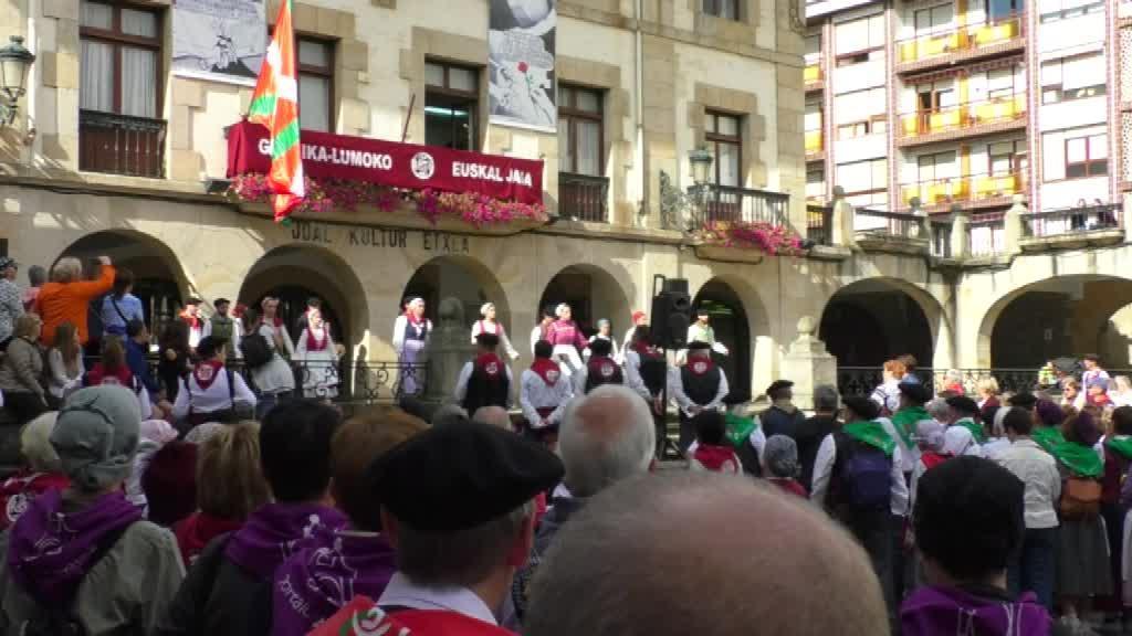 ARRAKASTA HANDIZ OSPATU DA GERNIKA-LUMOKO EUSKAL JAIA