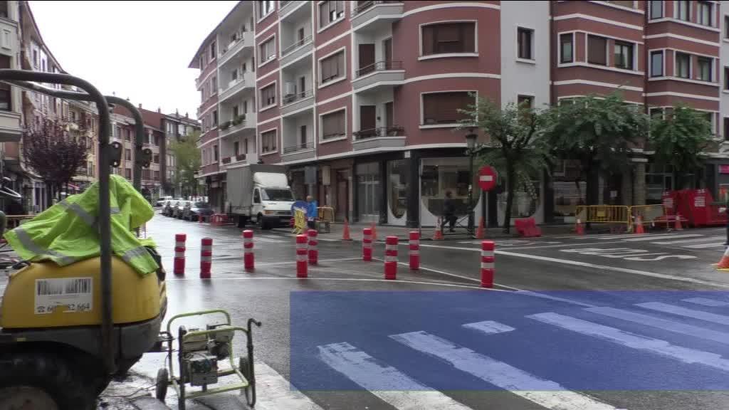 SEMAFOROAK JARRIKO DITU UDALAK SAN JUAN ETA DON TELLO KALEETAKO BIDEGURUTZEAN