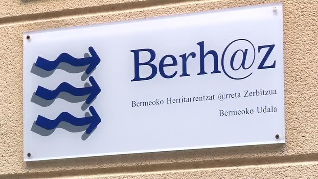 BERMEOKO BERHAZ ARRETA ZERBITZUAK 15 URTE BETE DITU