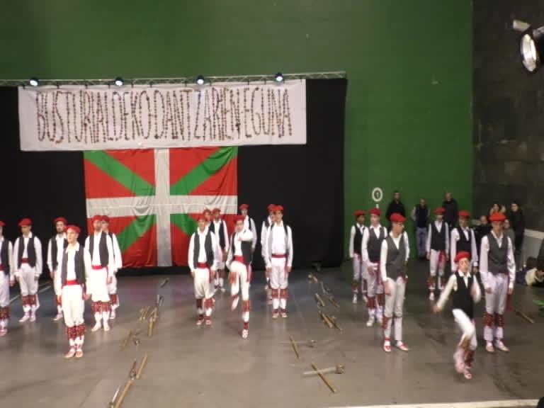BUSTURIALDEKO DANTZARI EGUNA 2019 MURUETAN