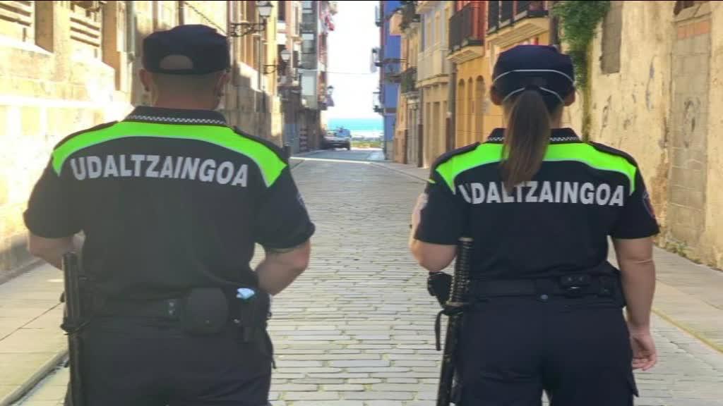 BERMEOKO UDALTZAINGOAK INFORMAZIO SEGURTASTUN ETA OSASUN KANPAINA ABIARAZI DU