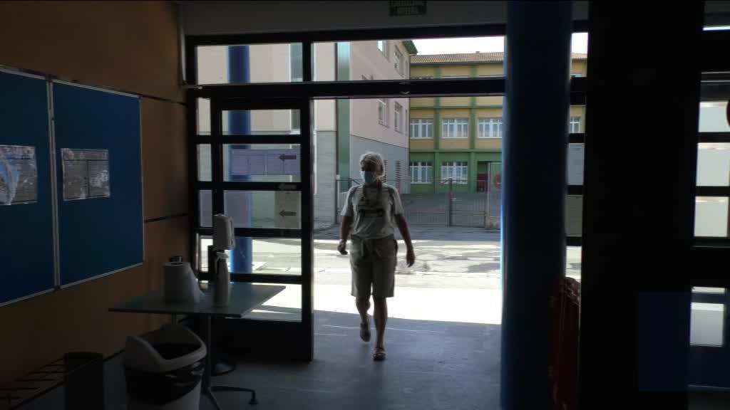 NEURRI BEREZIEKIN DAGO ZABALIK SANTANAPE POLIKIROLDEGIA
