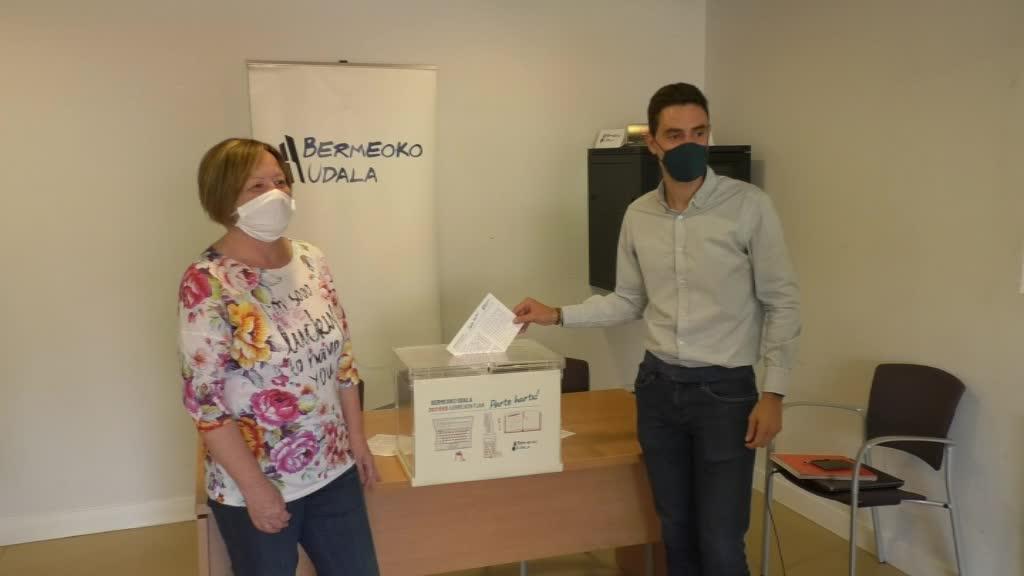 BERMEOKO  UDAL TASEN ETA AURREKONTUETARAKO PARTE HARTZE PROSEZUAREN GAINEKO PRENTSA AGERRALDIA