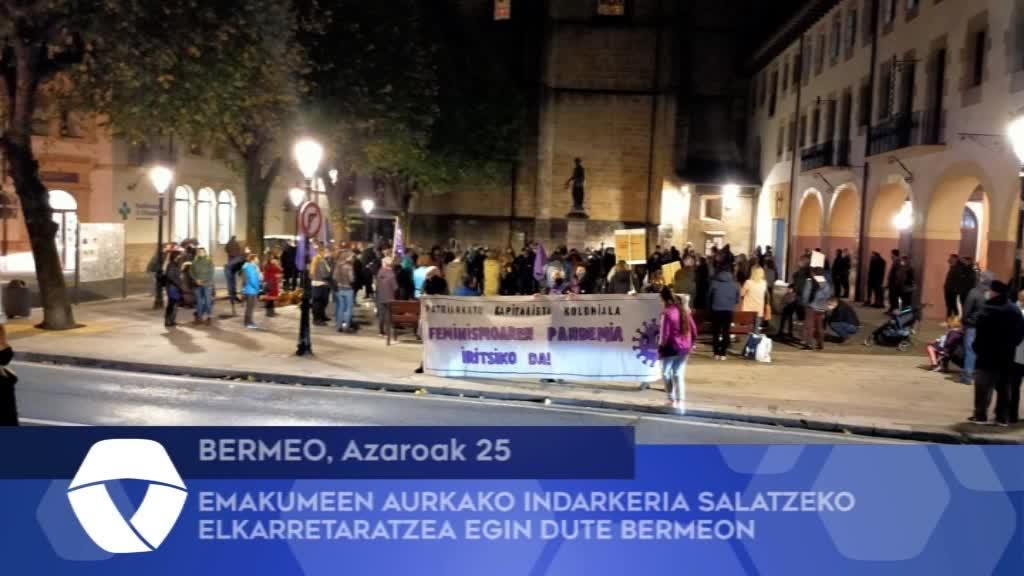 Emakumeen aurkako indarkeria salatzeko elkarretaratzea egin dute bermeon