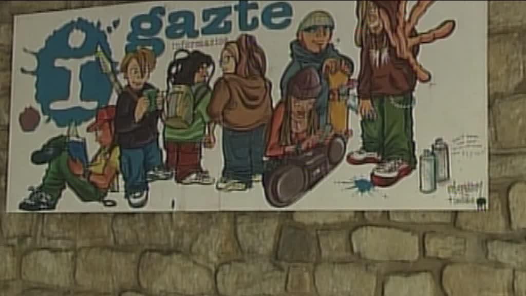 LAU IKASTARO ANTOLATU DITU GAZTELEKUAK