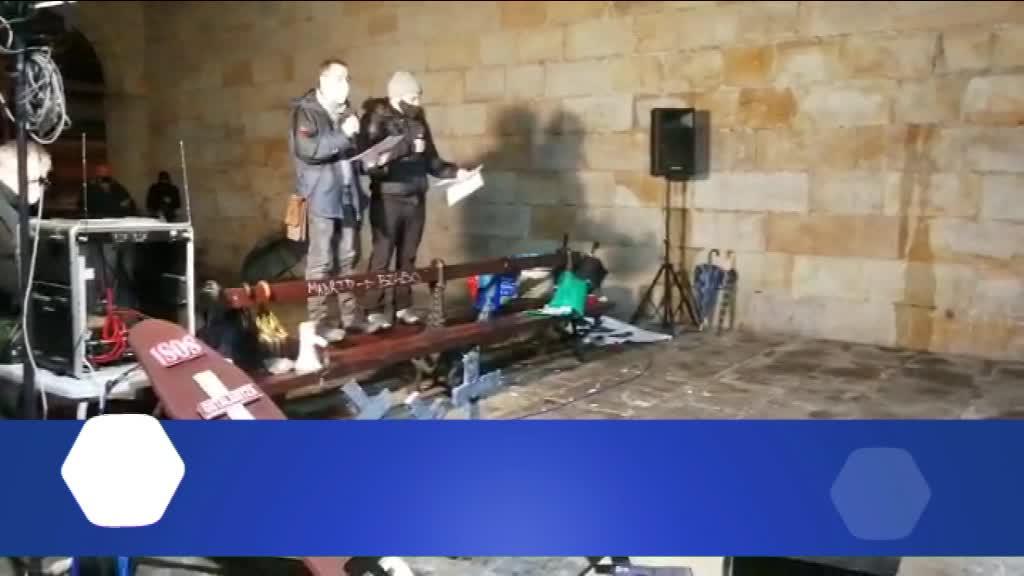 HILABETEZ ITXITA DAUDELA SALATZEKO EKITALDIA BURUTU DU SOS OSTARALRITZAK