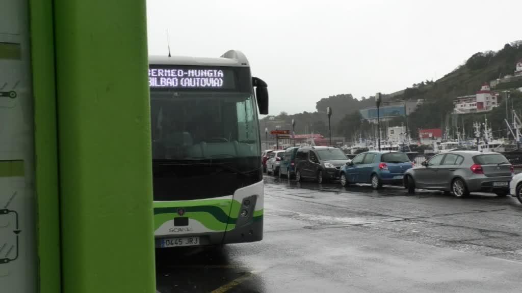 BERMEO ETA BILBO ARTEKO ZERBITZUA AREAGOTU DU BIZKAIBUSEK