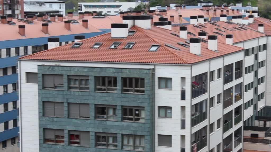 BERMEOKO UDALTZAINGOAK 21 PERTSONA SALATU DITU ASTEBURUAN ARAUAK EZ BETETZEA EGOTZITA