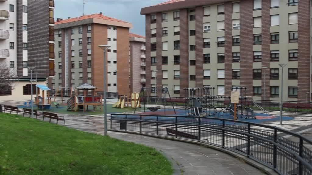 HERRIKO HAINBAT ZERBITZU IREKIKO DITU BERMEOKO UDALAK ASTE HONETAN ZEHAR
