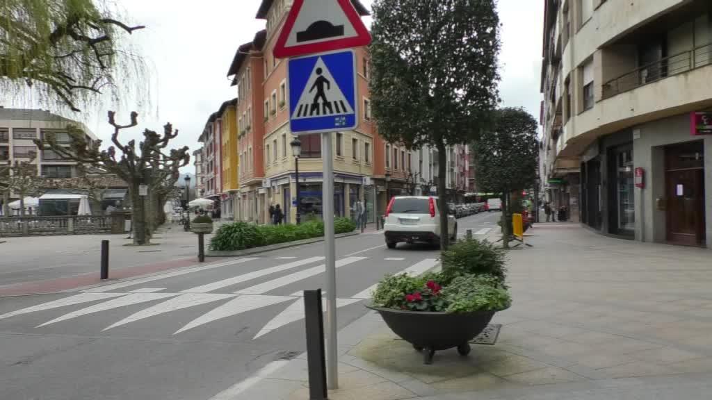 SAN JUAN  KALEA BERRIRO URBANIZATUKO DU GERNIKA-LUMOKO UDALAK OINEZKOEI LEHENTASUNA EMATEKO