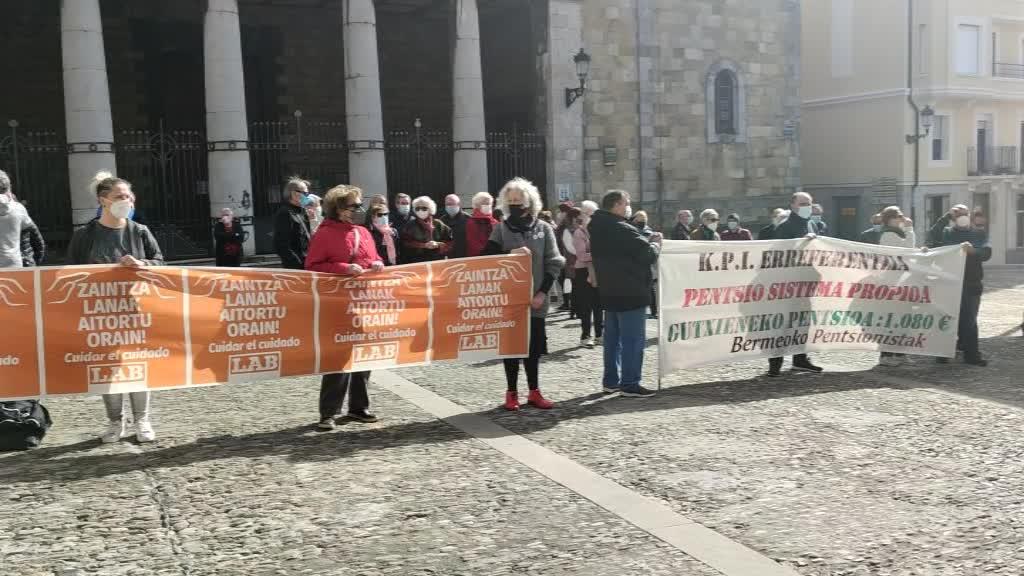 BERMEOKO PENTSIODUNEN MUGIMENDUAK BAT EGIN DU MARTXOAREN 4KO ZAINTZA SEKTOREKO GREBA DEIALDIAREKIN