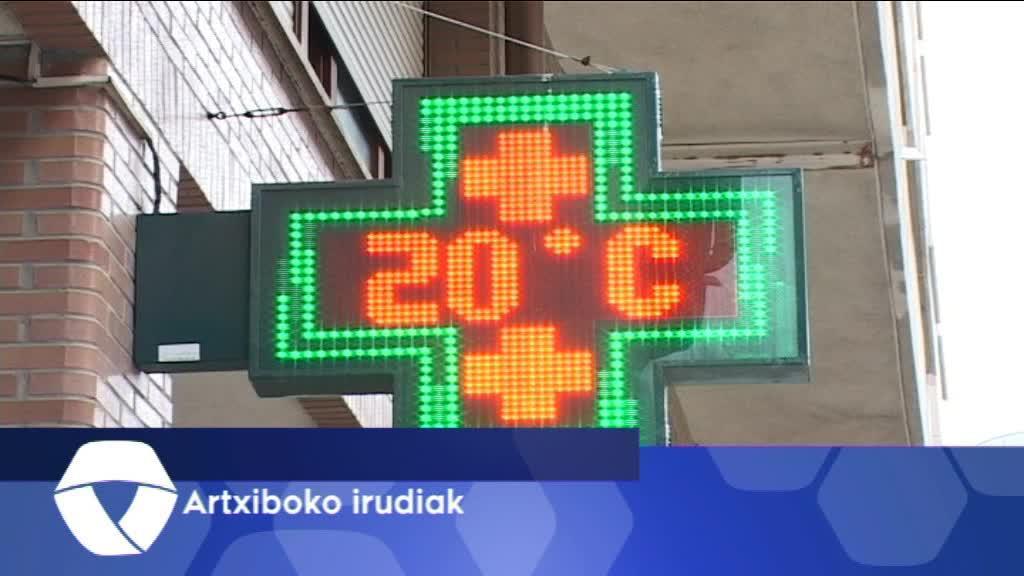 BERMEON 24 ORDUKO FARMAZIA ZERBITZUAREN ALDEKO SINADURA BILKETA HASIKO DUTE EH BILDU ETA GUZANEK