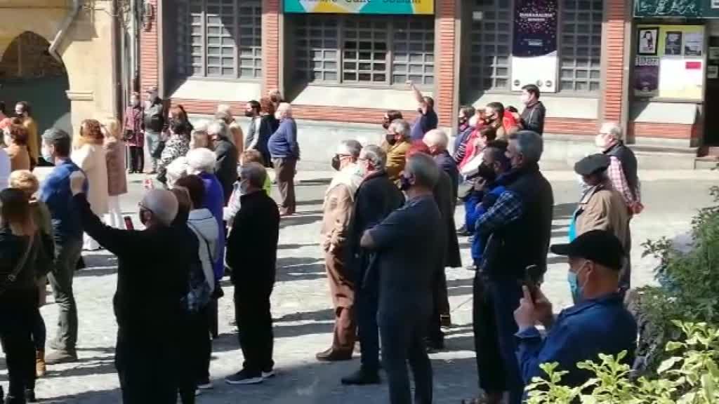 EUSKAL HERRIA BATERAK KALERA ATERA DU ABERRI EGUNA