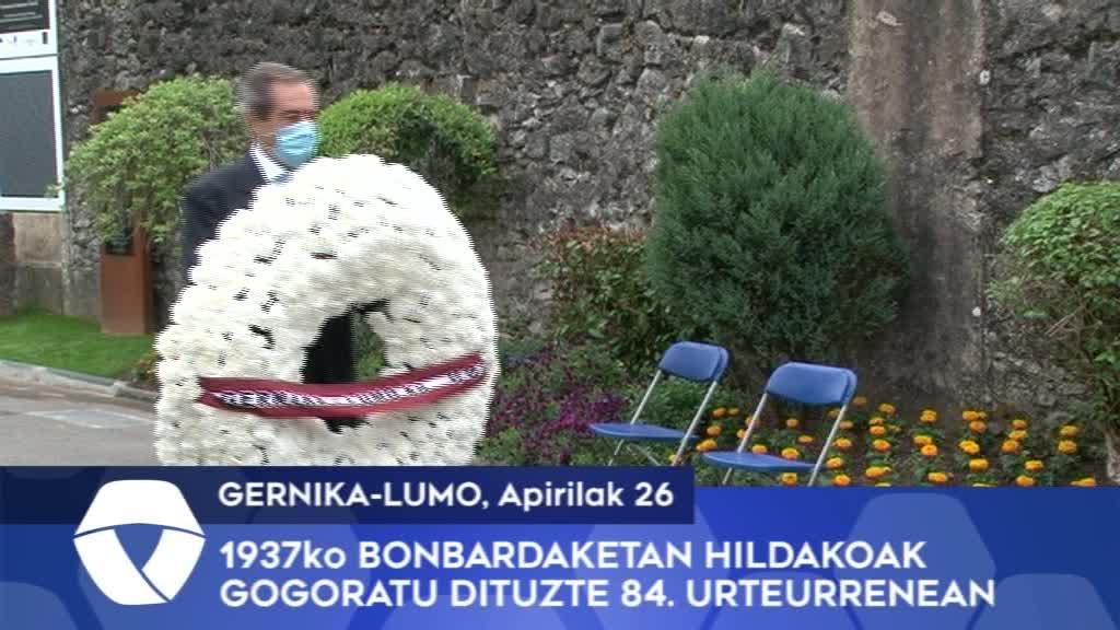 1937ko bonbardaketan hildakoak gogoratu dituzte Gernika-Lumoko bonbardaketaren 84. urteurrenean
