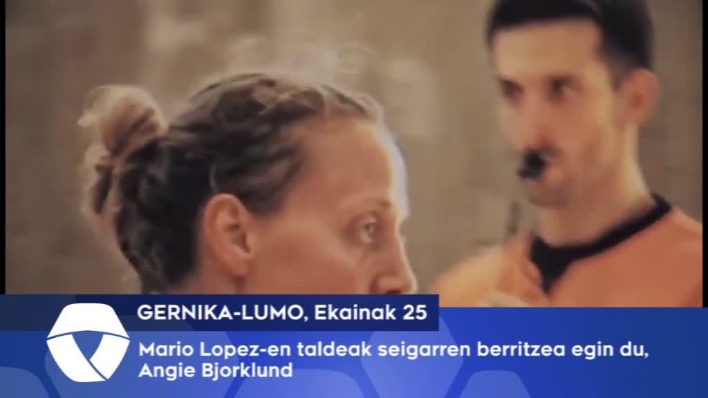 Mario Lopez-en taldeak seigarren berritzea egin du Angie Bjorklund-ekin