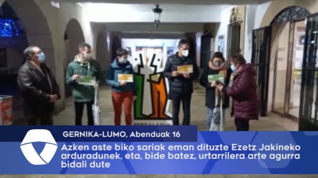 Ezetz Jakineko azken bi sariak banatu dituzte eta, bide batez, urtarrilera arte agurra bidali dute