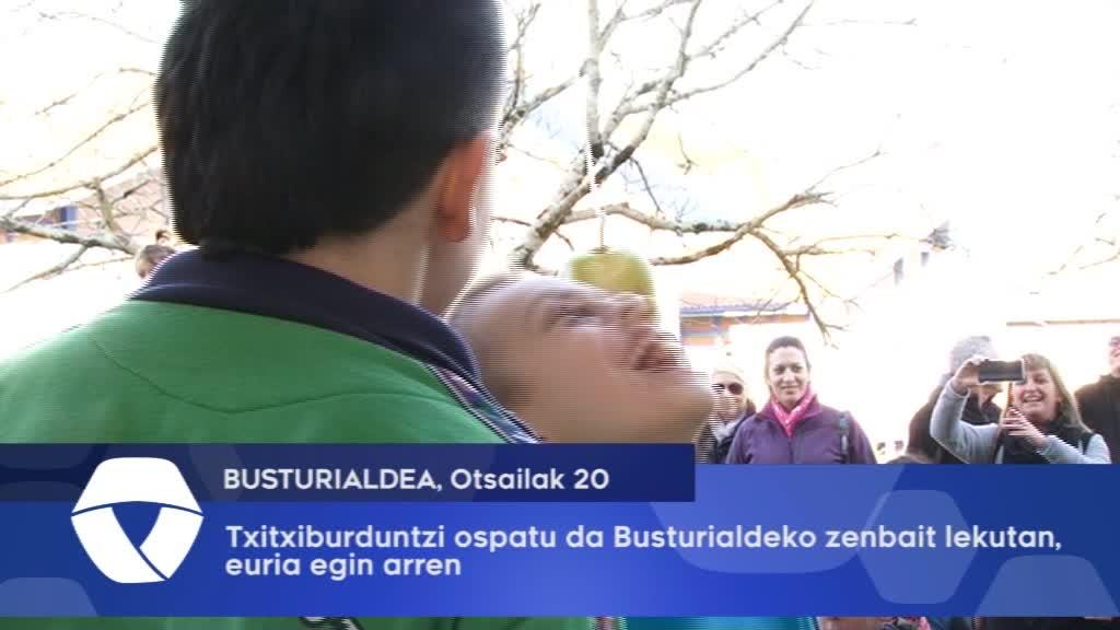 Txitxiburduntzi ospatu da Busturialdeko zenbait lekutan, euria egin arren