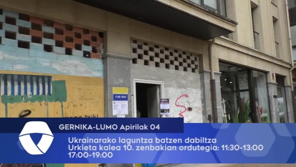 Ukrainarako laguntza batzen dabiltza Urkieta Kalea 10 zenbakian