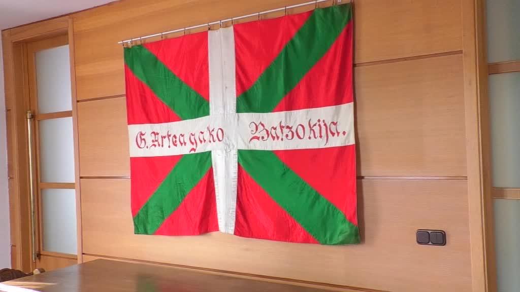 Gautegiz-Artegako Batzokiko Ikurriña berriro etxean dago