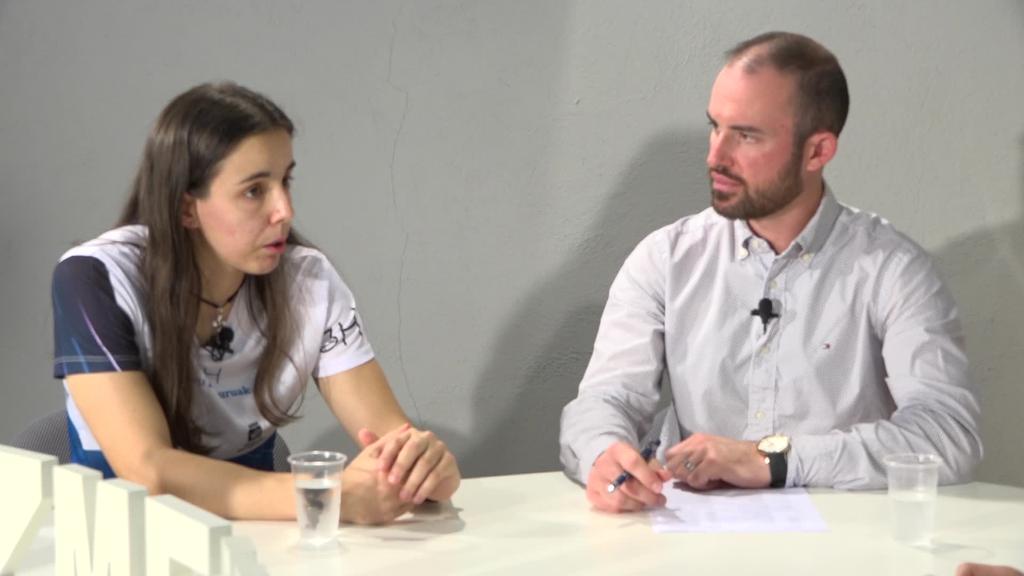 Tertulia, pilotaria den Olatz Arrizabalagarekin