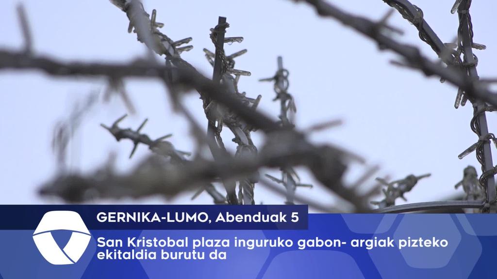 Piztu dira San Kristobal plaza inguruko argiak