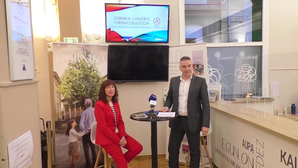 Gernika-Lumoko Turismo Bulegoak brontzezko domina kudeaketa aurreratuan