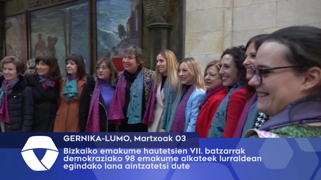 Bizkaiko emakume hautetsien VII. batzarrak demokraziako 98 emakume alkateek lurraldean egindako lana aintzatetsi dute