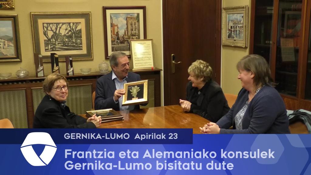 Jose Mari Gorroño alkateak Alemania eta Frantziako konsulak hartu ditu