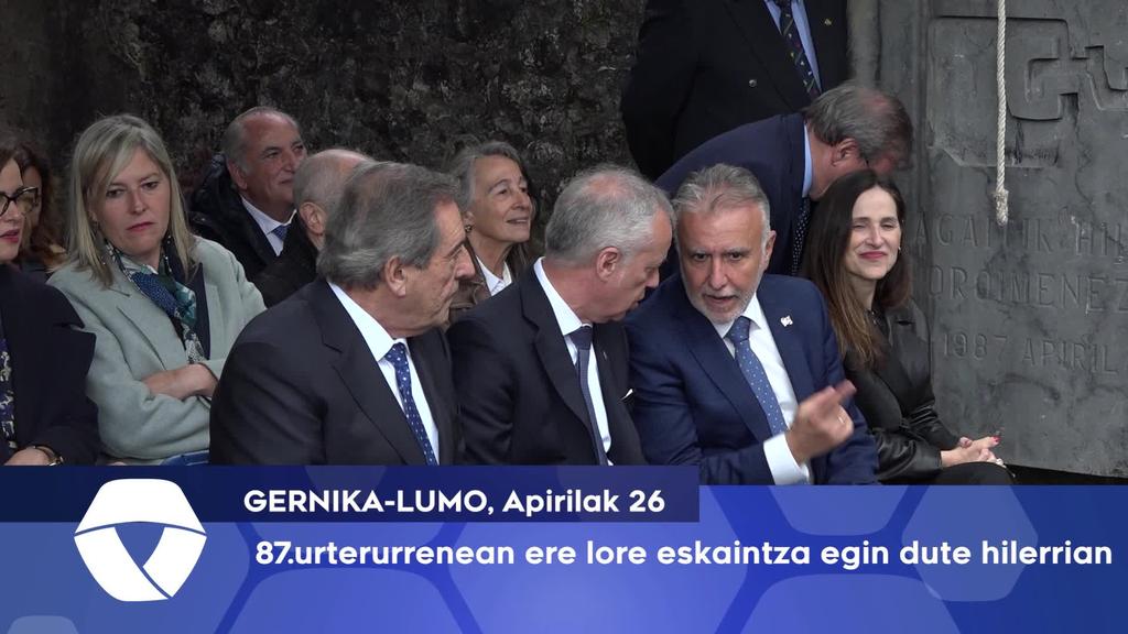 87.urteurrenean ere lore eskaintza egin dute hilerrian