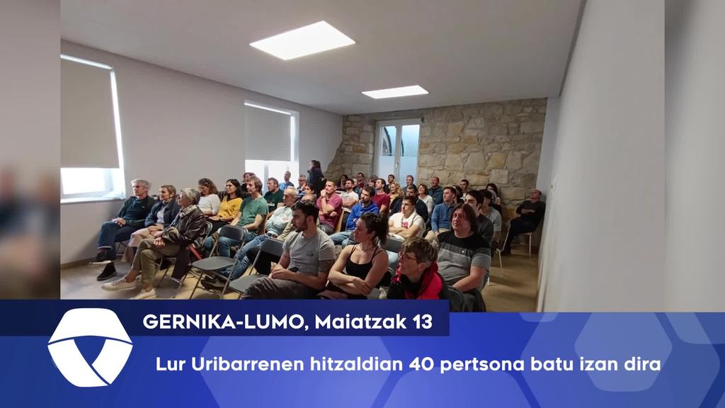 Lur Uribarrenen hitzaldian 40 pertsona batu izan dira