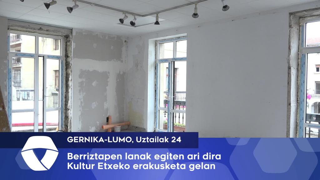 Kultur Etxeko erakusketa gela berrizten ari da Udala