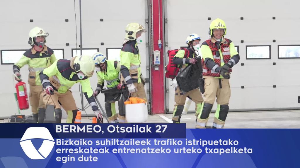 Bizkaiko suhiltzaileek trafiko istripuetako erreskateak entrenatzeko urteko txapelketa egin dute