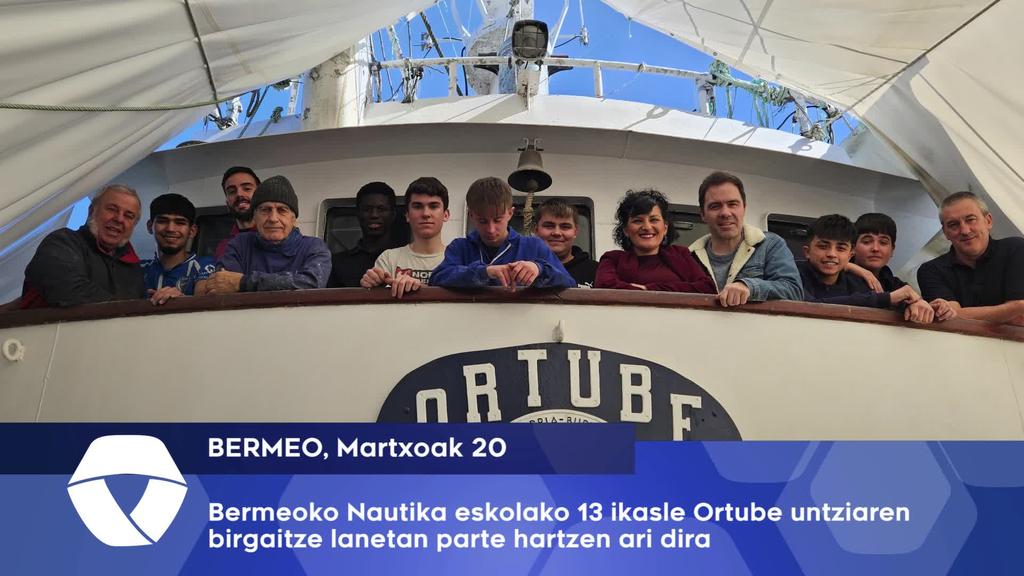 Nautika eskolako 13 ikasle Bermeoko Ortube untziaren birgaitze lanetan ari dira